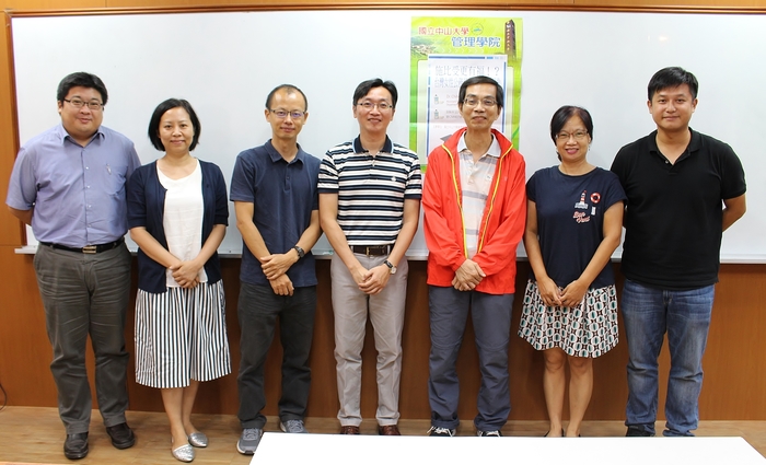2017/10/02 Dr. Chih-Wei Hsieh: More Blessed to Give Than to Receive? Evidence of Giver Success in Career Advancement from Taiwanese Female Civil ServantsImage