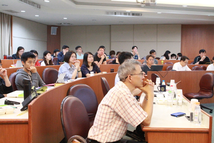 2016/04/15 Big Data platform and marketing application sharing talk-Image