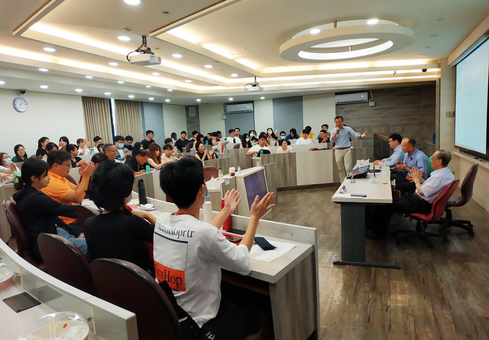 2020/10/13 Applications of Neuroscience in Management Research (I)Image