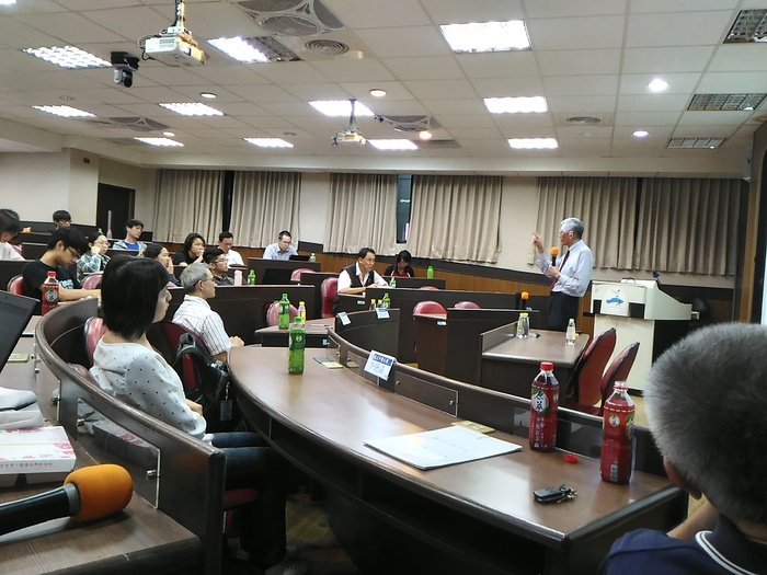 106/11/09(四) 從創新到暢銷之經驗談From Innovation to Blockbuster - My Personal Experience圖片